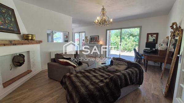 EN REZ-DE-JARDIN  T3 DE 120 m2 RENOVE  PLAGE A 1km