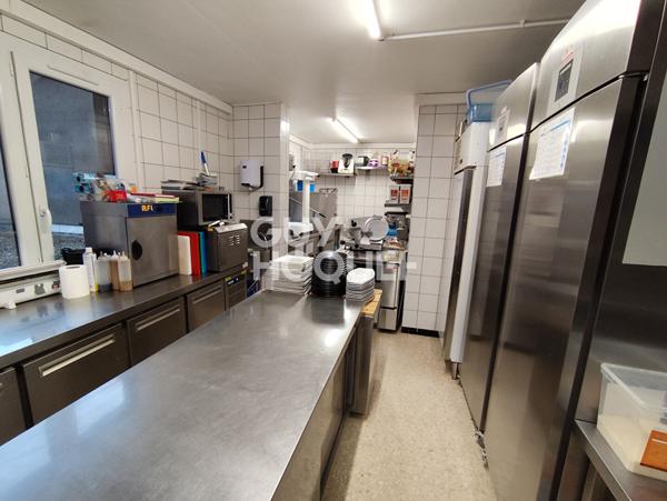 fond de commerce Feurs hyper centre.