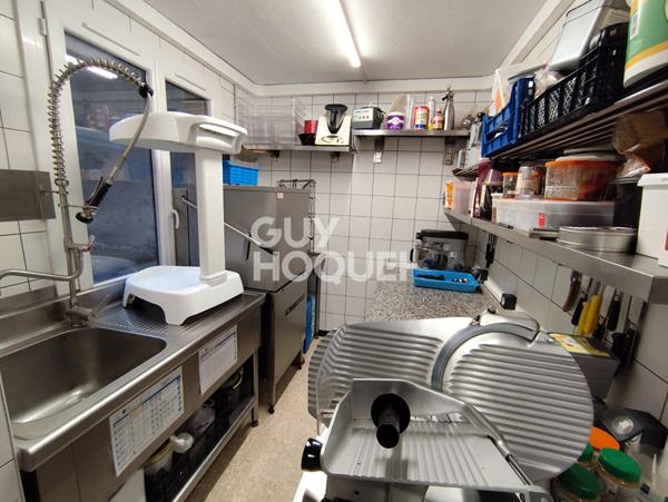 fond de commerce Feurs hyper centre.