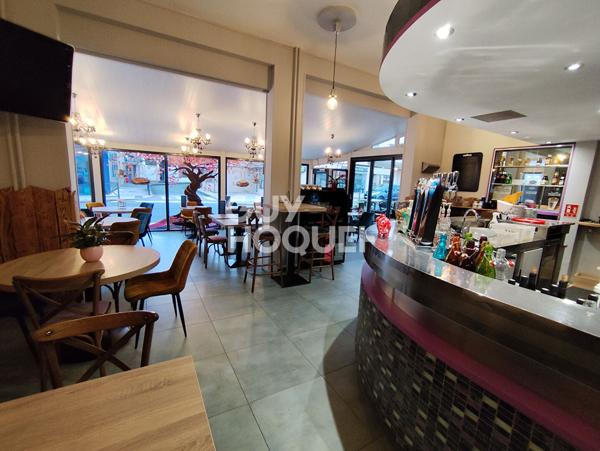 fond de commerce Feurs hyper centre.