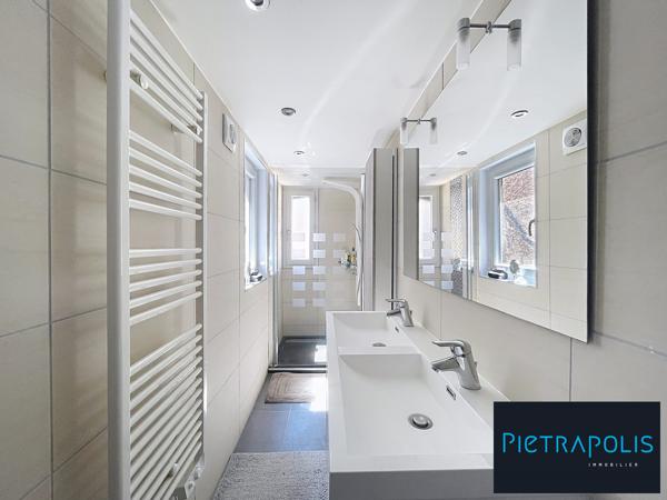 Antiquaires - T2 traversant et entièrement rénové de 55,35 m2