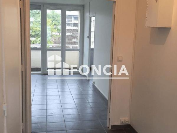 Location Appartement 2 pièces 44.94 m² - 13 RUE NICOLAS ROLAND Reims 51100