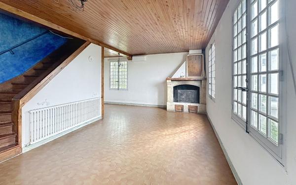 Maison à vendre    6 pièces • 185 m2 Avignon