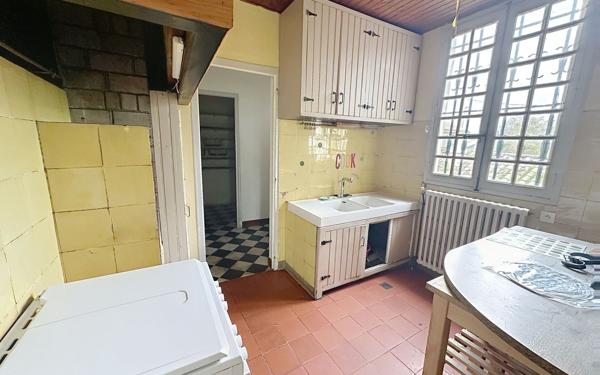 Maison à vendre    6 pièces • 185 m2 Avignon