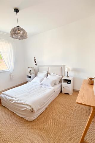 ANDERNOS-LES BAINS MAISON 161m² 5 CHAMBRES PISCINE, TERRAIN 748 m². PLAGE A PIEDS