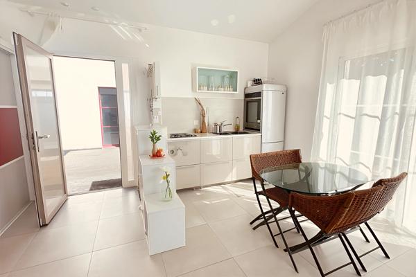 ANDERNOS-LES BAINS MAISON 161m² 5 CHAMBRES PISCINE, TERRAIN 748 m². PLAGE A PIEDS