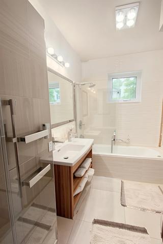 ANDERNOS-LES BAINS MAISON 161m² 5 CHAMBRES PISCINE, TERRAIN 748 m². PLAGE A PIEDS