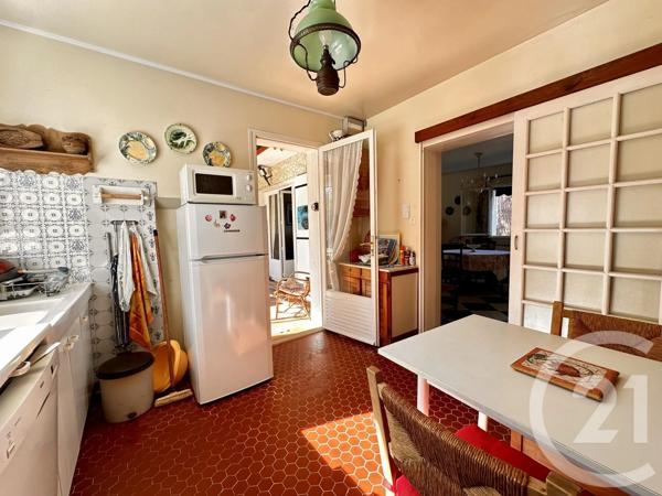 Maison à vendre  5 pièces - 127 m 2   FOURAS  - 17