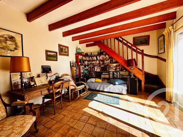 Maison à vendre  5 pièces - 127 m 2   FOURAS  - 17