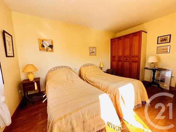 Maison à vendre  5 pièces - 127 m 2   FOURAS  - 17