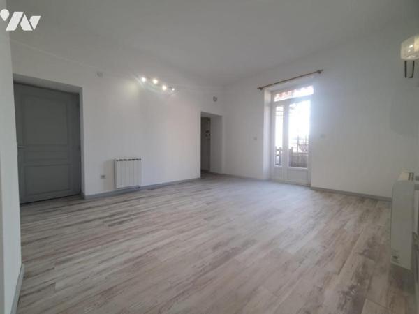 Bel immeuble de rapport dans village de caractère 