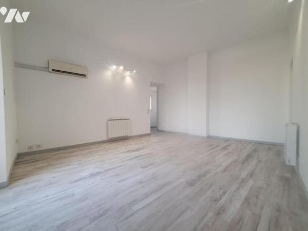 Bel immeuble de rapport dans village de caractère 