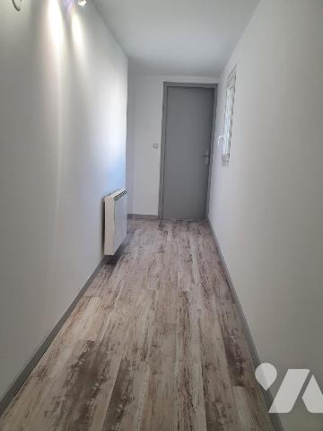 Bel immeuble de rapport dans village de caractère 