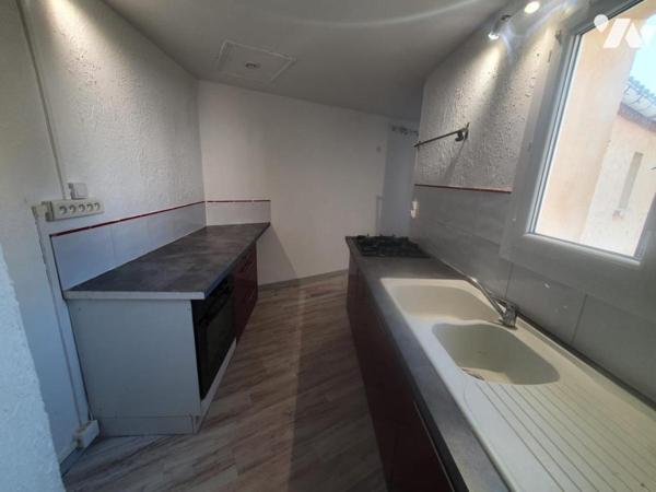 Bel immeuble de rapport dans village de caractère 