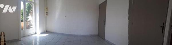 Bel immeuble de rapport dans village de caractère 