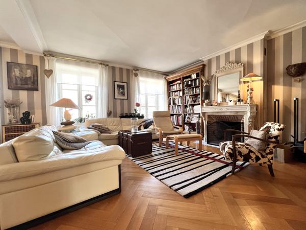 Superbe T7 de 202 m2 avec terrasse de 70 m2 à GIROMAGNY