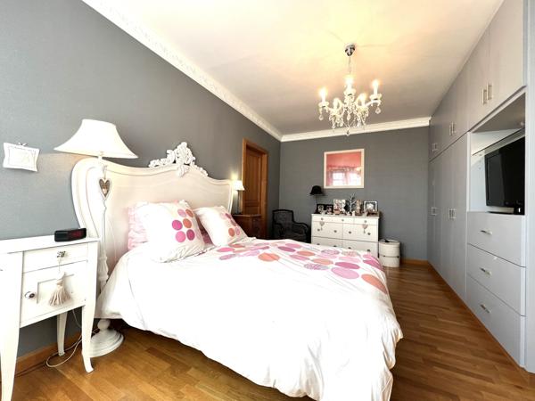 Superbe T7 de 202 m2 avec terrasse de 70 m2 à GIROMAGNY