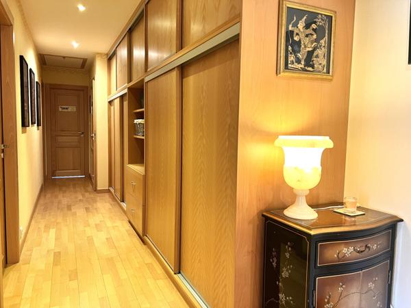 Superbe T7 de 202 m2 avec terrasse de 70 m2 à GIROMAGNY