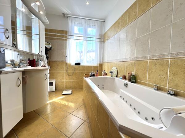 Superbe T7 de 202 m2 avec terrasse de 70 m2 à GIROMAGNY