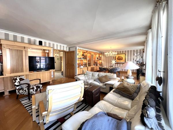 Superbe T7 de 202 m2 avec terrasse de 70 m2 à GIROMAGNY