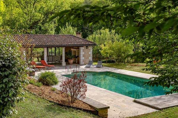 Vente Maison de luxe Périgueux 15 Pièces 485 m²