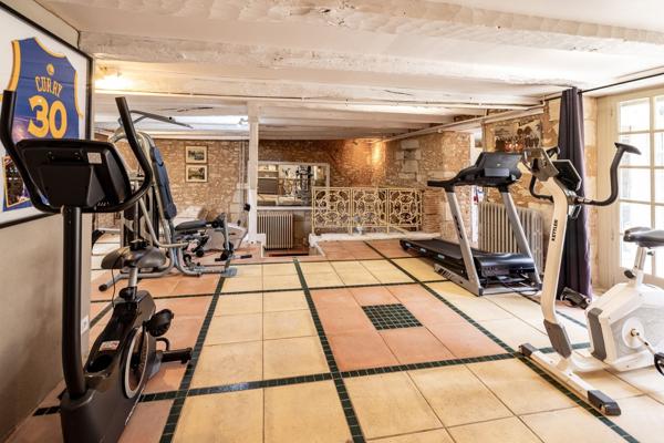 Vente Maison de luxe Périgueux 15 Pièces 485 m²