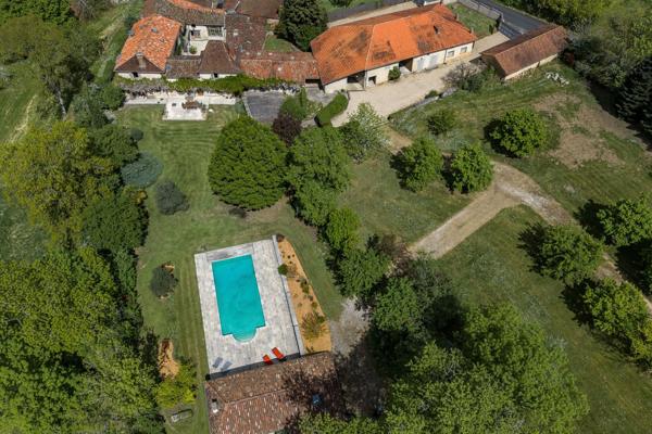 Vente Maison de luxe Périgueux 15 Pièces 485 m²