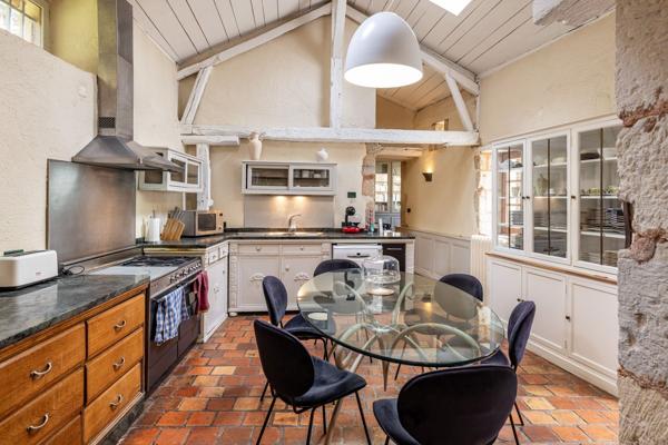 Vente Maison de luxe Périgueux 15 Pièces 485 m²