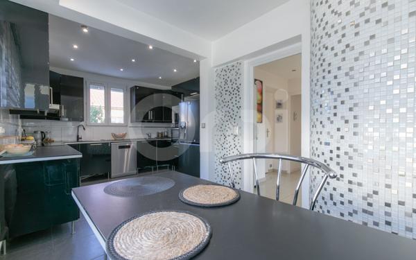 Maison à vendre    6 pièces • 230 m2 Chennevières-sur-Marne