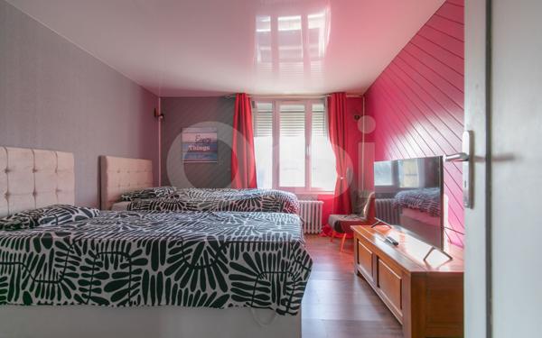 Maison à vendre    6 pièces • 230 m2 Chennevières-sur-Marne