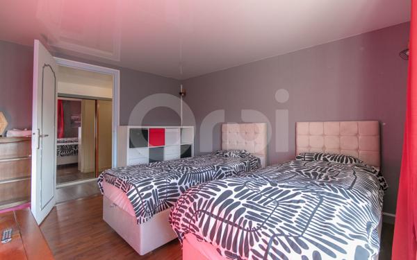 Maison à vendre    6 pièces • 230 m2 Chennevières-sur-Marne