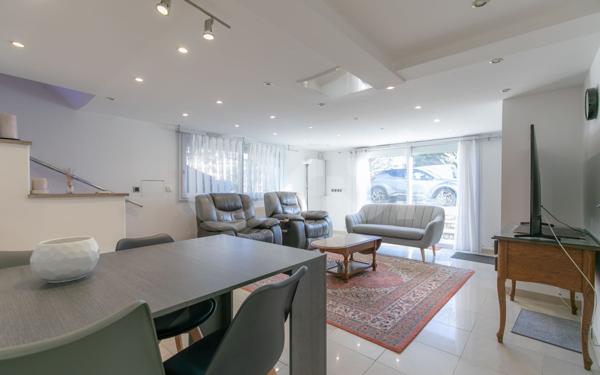 Maison à vendre    6 pièces • 230 m2 Chennevières-sur-Marne