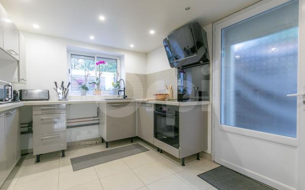 Maison à vendre    6 pièces • 230 m2 Chennevières-sur-Marne