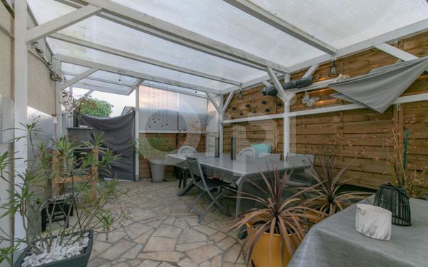 Maison à vendre    6 pièces • 230 m2 Chennevières-sur-Marne