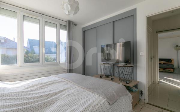 Maison à vendre    6 pièces • 230 m2 Chennevières-sur-Marne