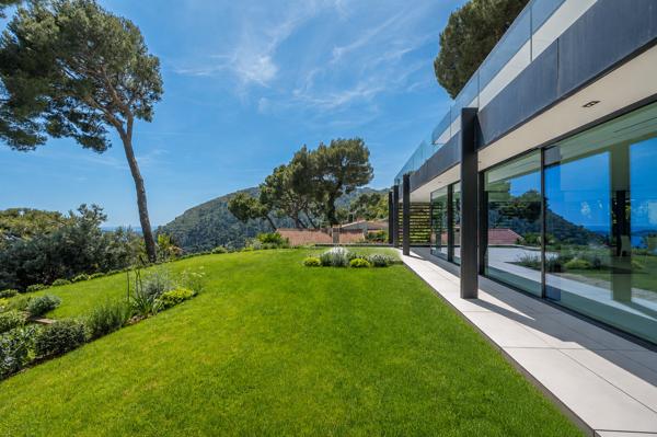 Vente Villa de luxe Èze 6 Pièces 400 m²