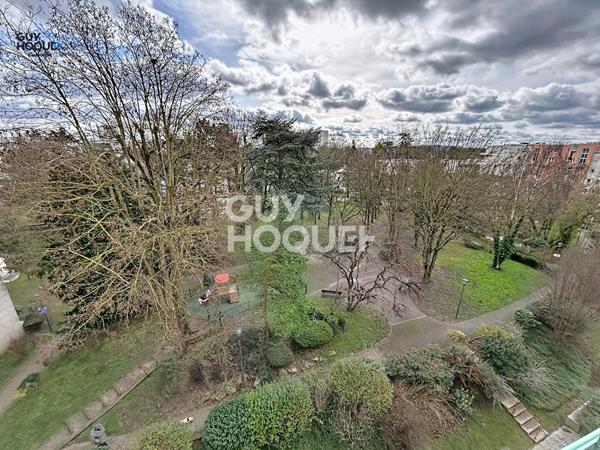 Appartement DUPLEX 100m² avec 4 chambres en Dernier étage avec Balcon Terrasse BOX et cave en sous-sol.