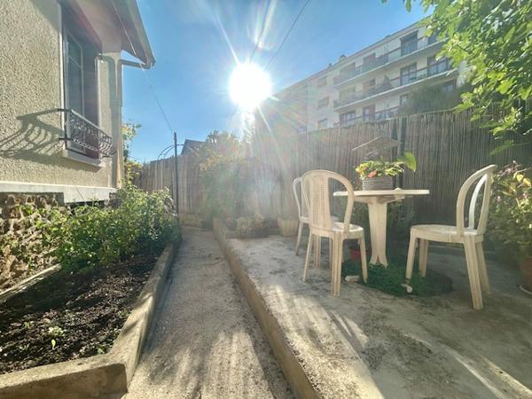 Thiais (94320) THIAIS - CENTRE-VILLE - MAISON F5 AVEC TERRASSE - 107 M2 AU SOL - CAVE TOTALE