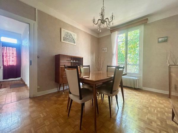 Thiais (94320) THIAIS - CENTRE-VILLE - MAISON F5 AVEC TERRASSE - 107 M2 AU SOL - CAVE TOTALE