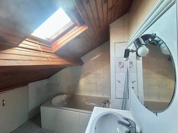 Thiais (94320) THIAIS - CENTRE-VILLE - MAISON F5 AVEC TERRASSE - 107 M2 AU SOL - CAVE TOTALE