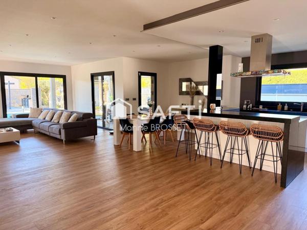 Belle maison contemporaine,3 chambres dont une suite parentale, piscine, proche commodités