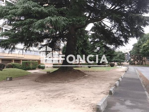 Location Appartement 3 pièces 54.6 m² - RUE DU IV SEPTEMBRE Tarbes 65000