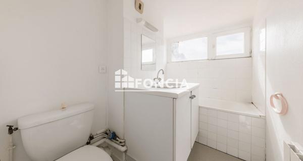 À vendre Studio 22.77 m² - Clermont-ferrand 63000