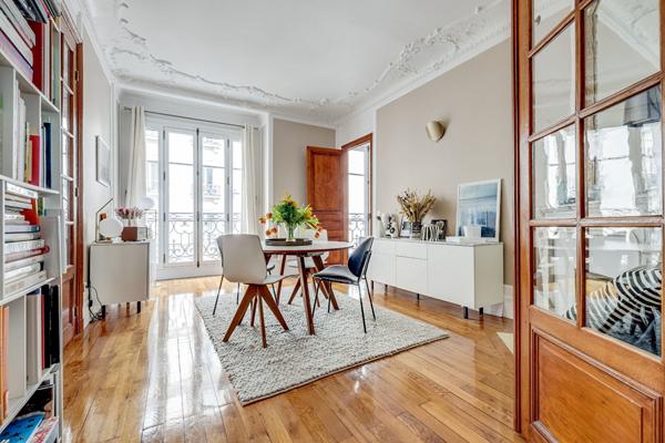 Appartement Paris 4 pièce(s) 104 m2