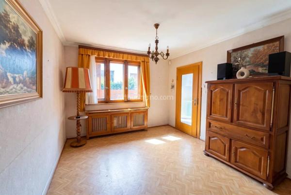 Vente                                                      Appartement
                        
                     6 pièces                      106 m2                     à Turckheim