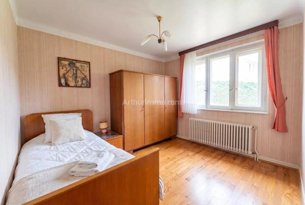 Vente                                                      Appartement
                        
                     6 pièces                      106 m2                     à Turckheim