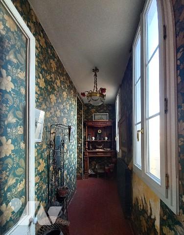 Exclusivité, Bd de la Libération, grand appartement T3 traversant  de presque 98 m², à rénover.