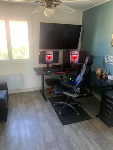 A deux pas de tout le calme en prime ! Jolie maison lumineuse et cosy, en parfait état.