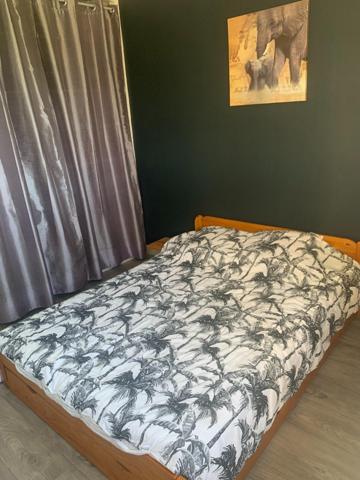 A deux pas de tout le calme en prime ! Jolie maison lumineuse et cosy, en parfait état.