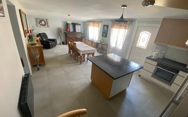 Maison à louer    4 pièces •  Izon